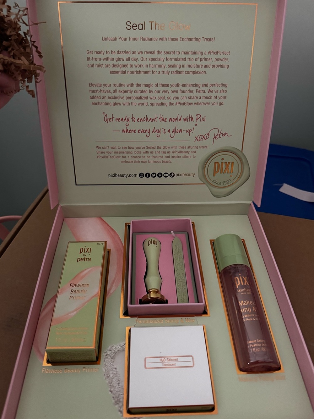 Pixi Mint and Rose Gold Skincare Glow Set